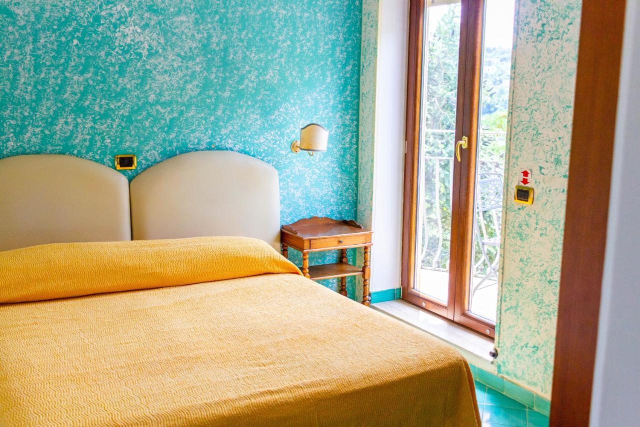 Grand Hotel Hermitage SantʼAgata sui Due Golfi Exterior foto