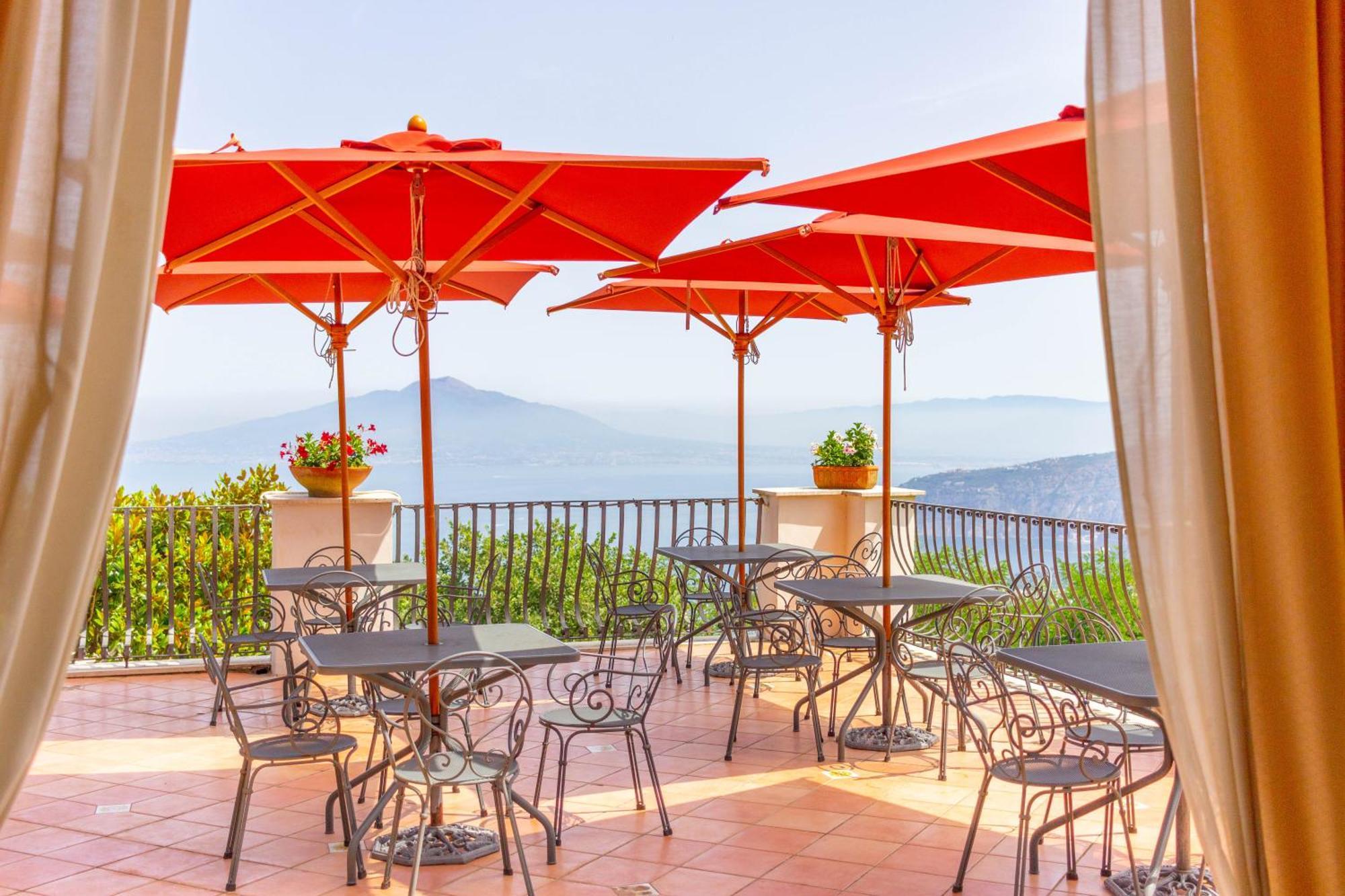 Grand Hotel Hermitage SantʼAgata sui Due Golfi Exterior foto
