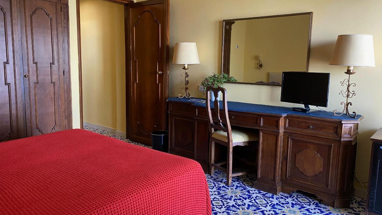 Grand Hotel Hermitage SantʼAgata sui Due Golfi Exterior foto