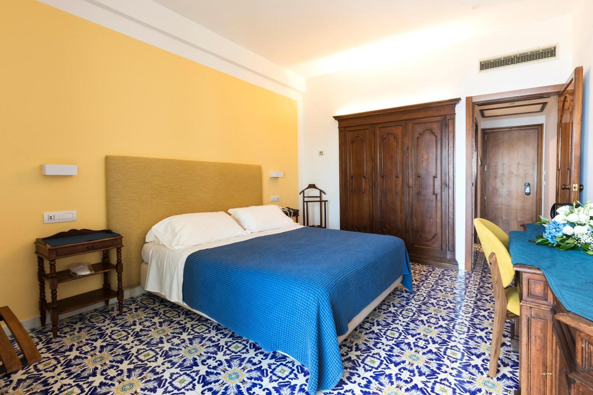 Grand Hotel Hermitage SantʼAgata sui Due Golfi Exterior foto