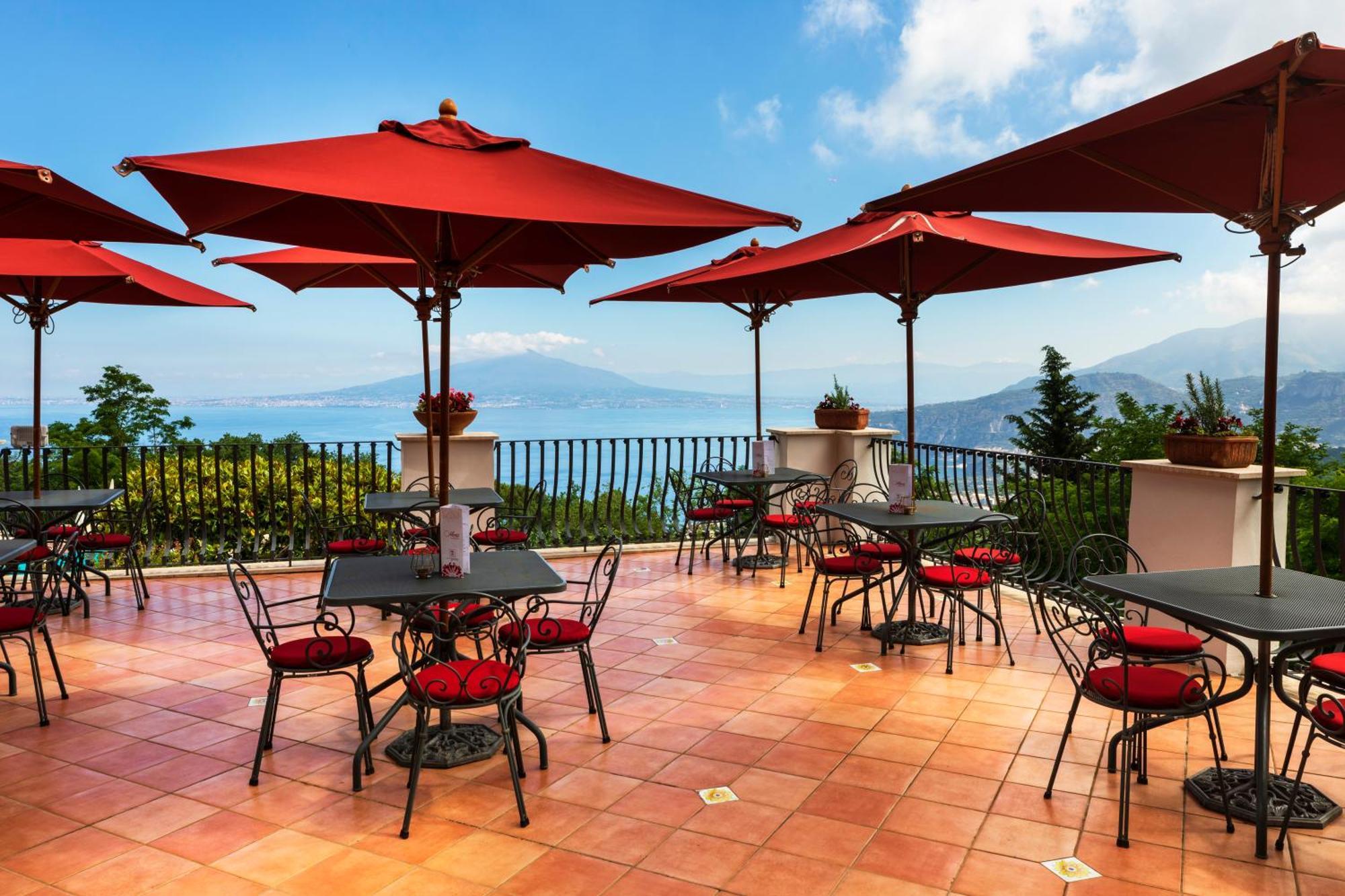 Grand Hotel Hermitage SantʼAgata sui Due Golfi Exterior foto
