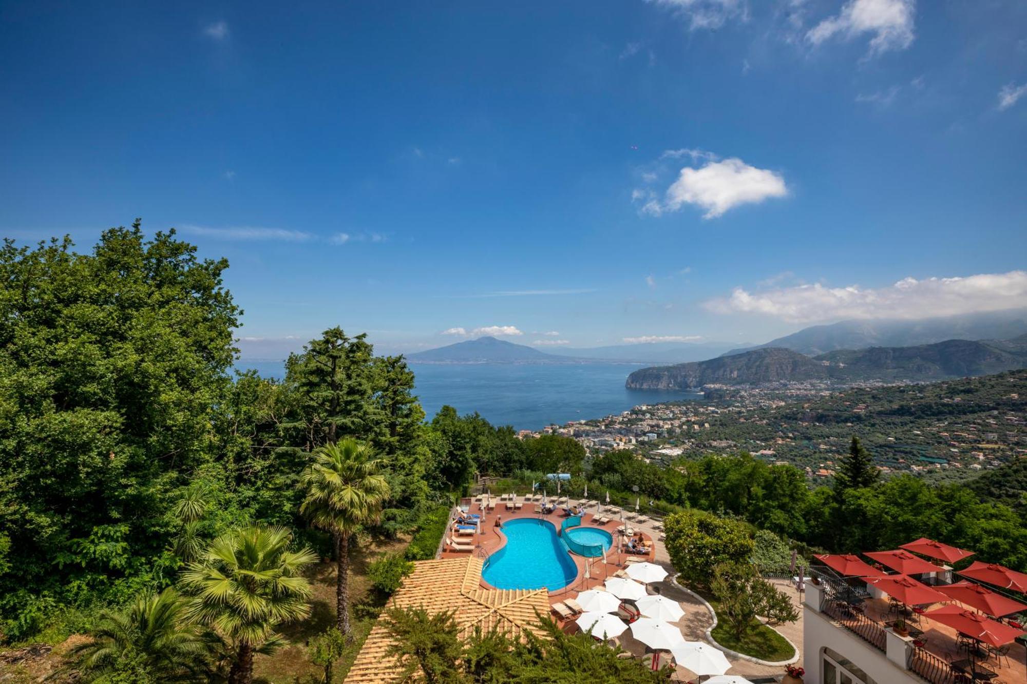 Grand Hotel Hermitage SantʼAgata sui Due Golfi Exterior foto