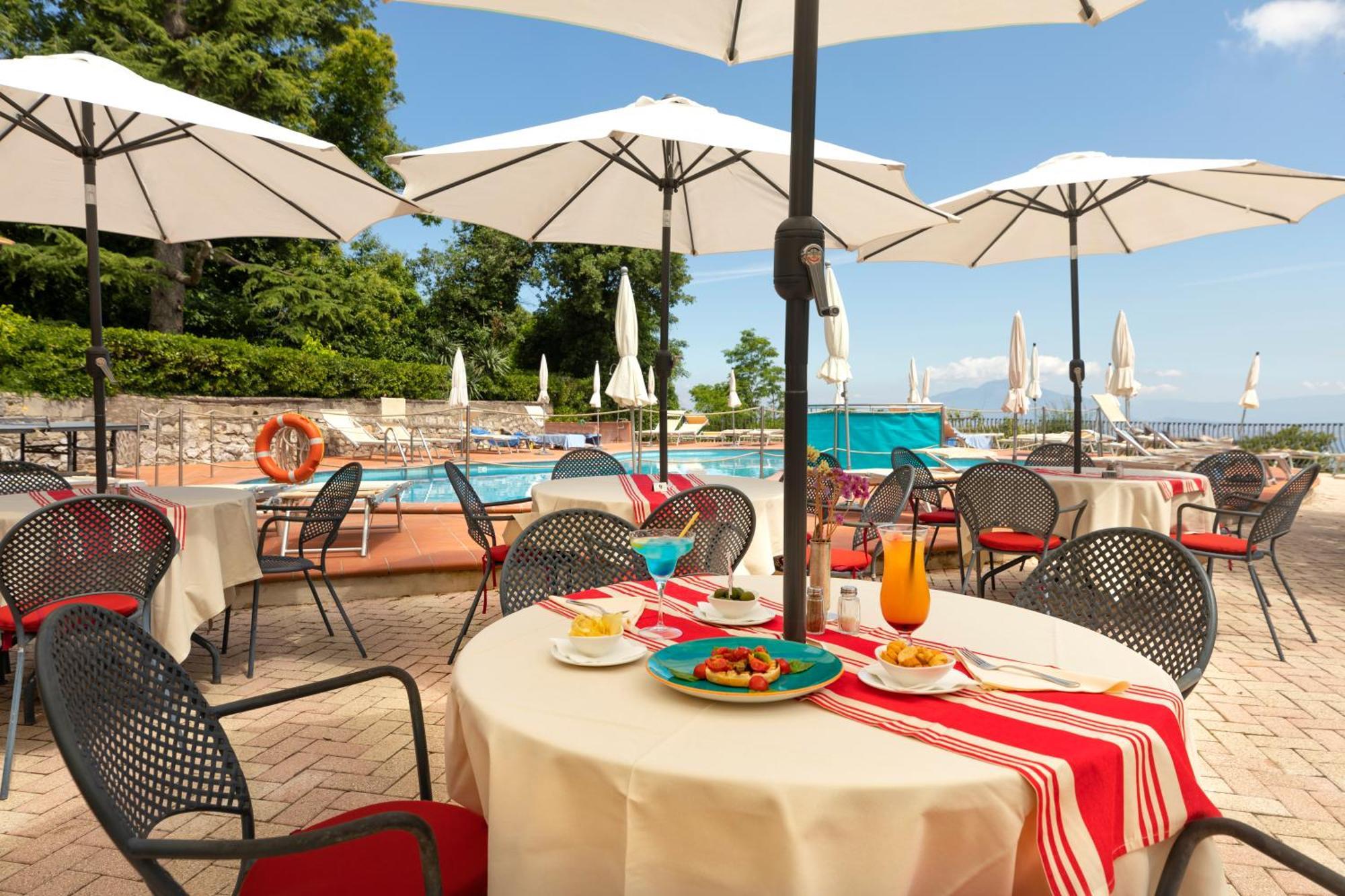 Grand Hotel Hermitage SantʼAgata sui Due Golfi Exterior foto