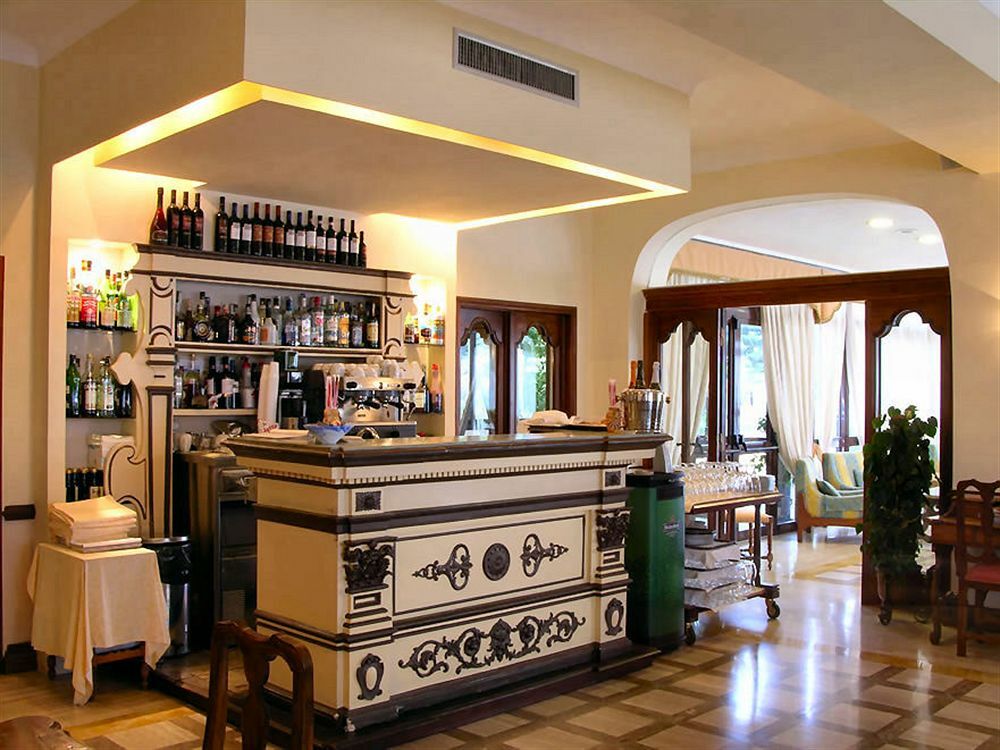 Grand Hotel Hermitage SantʼAgata sui Due Golfi Exterior foto
